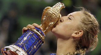 Azarenková má třetí letošní titul, v Dauhá zdolala Stosurovou
