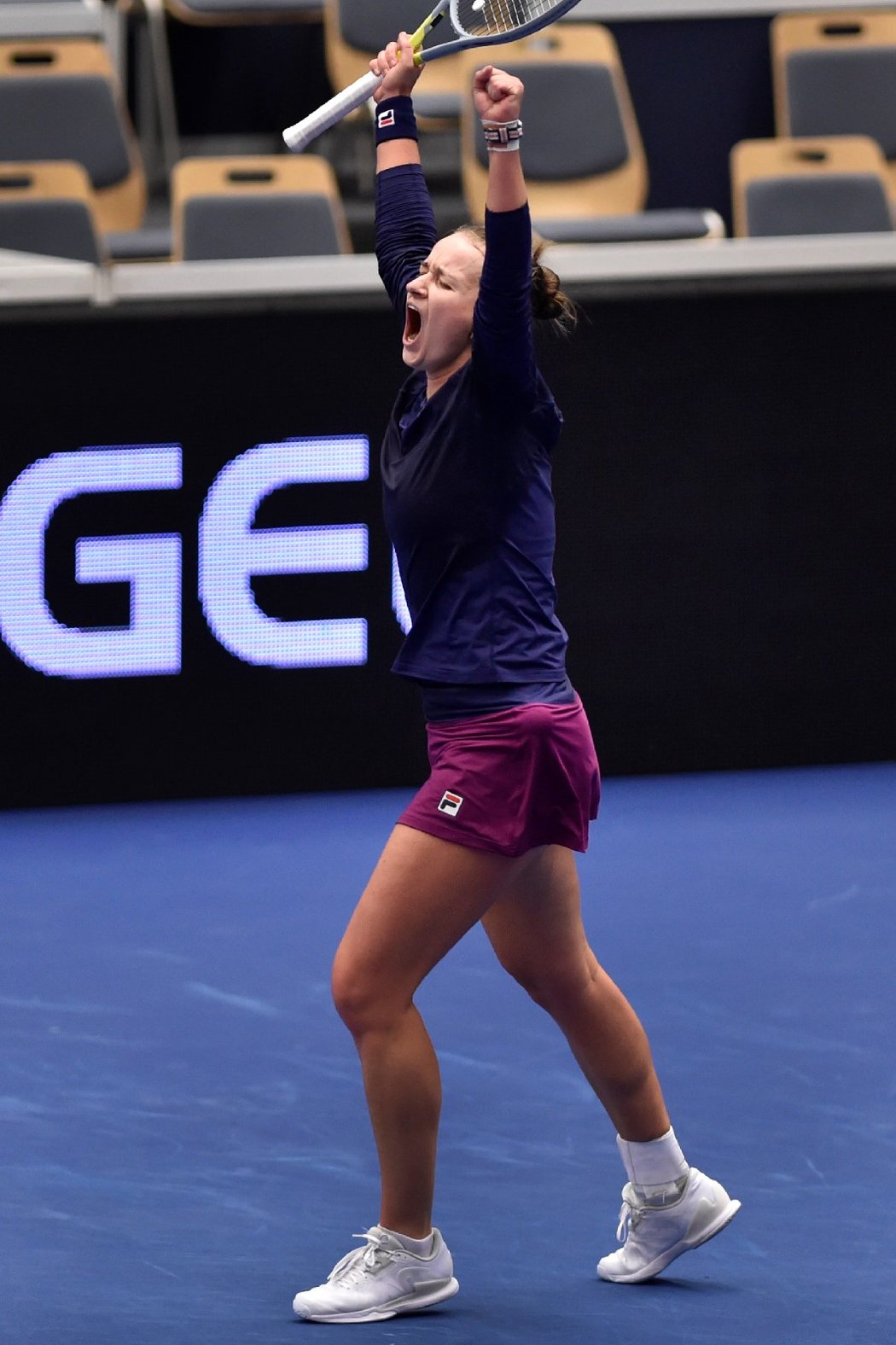 Česká tenista Barbora Krejčíková postoupila do semifinále