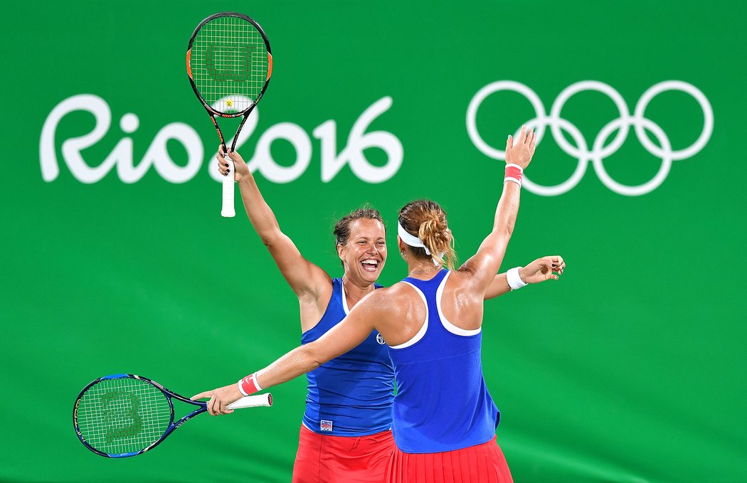 2016. Olympijská radost netrvala jen po slavný zápas se Serenou a Venus. Strýcová a Šafářová to dotáhly až k bronzové medaili.