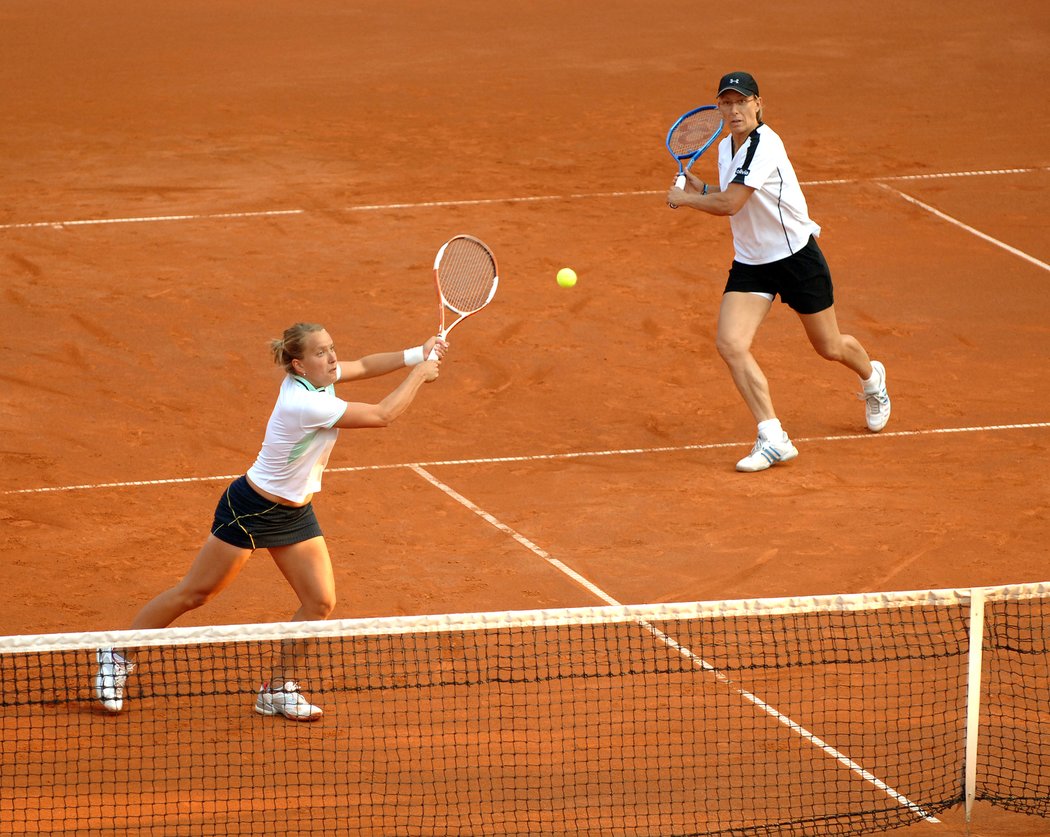 2006. Na ECM Prague Open si Barbora zahrála po boku legendy Martiny Navrátilové.