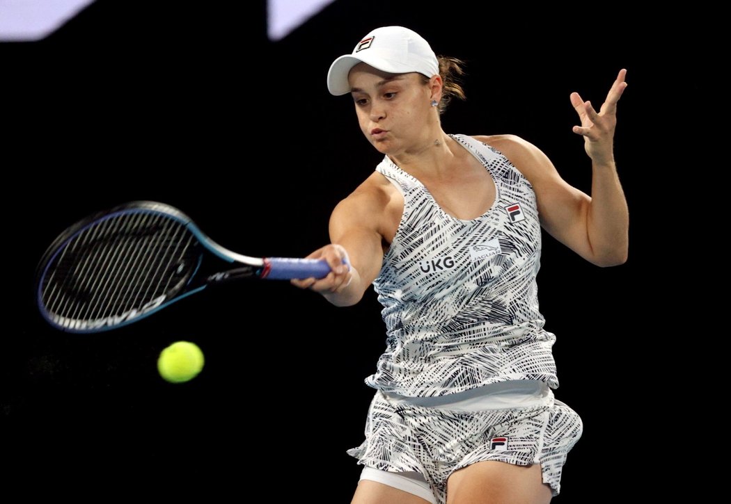 Světová jednička Ashleigh Bartyová během finále Australian Open