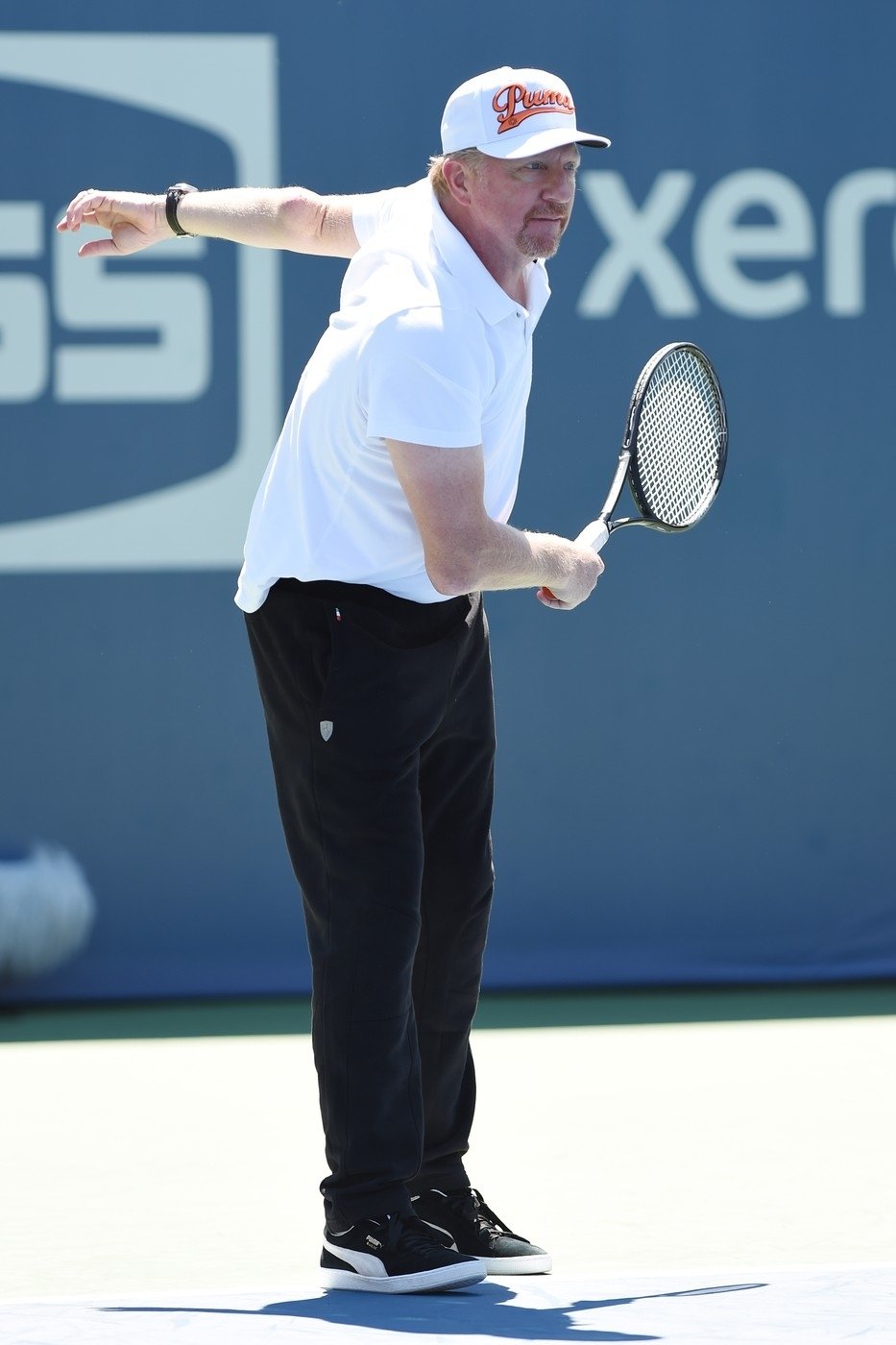 Boris Becker během tréninku v Novakem Djokovičem