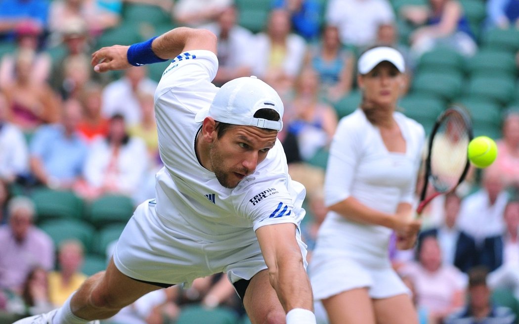 Melzer po boku Ivety Benešové ve Wimbledonu