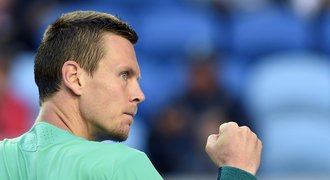 Berdych v pátém setu vydřel postup, ve čtvrtfinále vyzve Federera