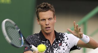 Berdych prošel v Dauhá do semifinále, Djokovič padl s Karlovičem