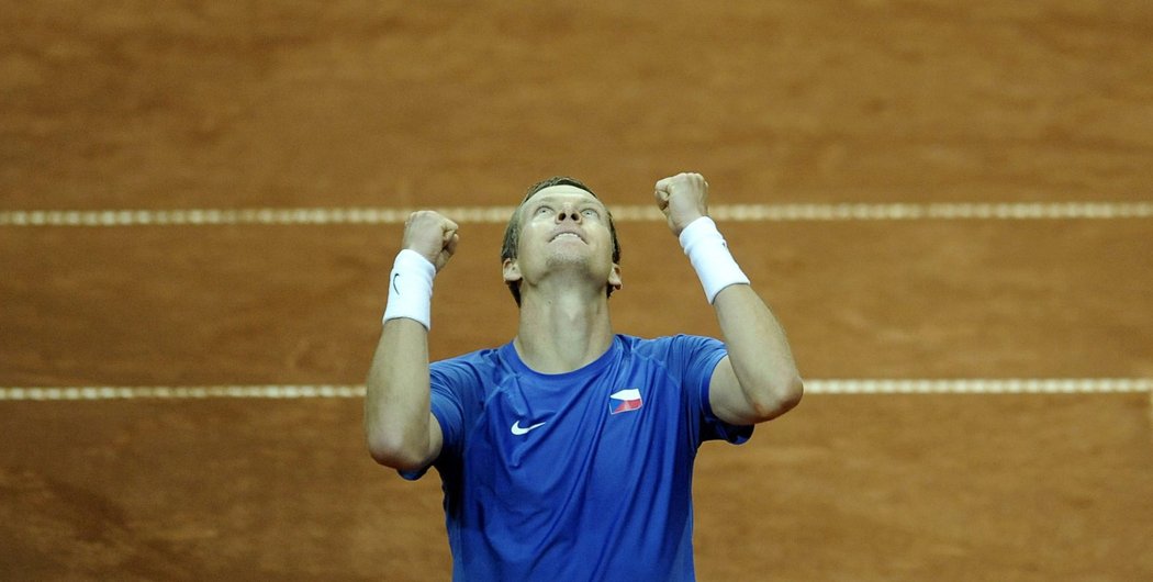 Šťastný Tomáš Berdych v daviscupovém klání se Srbskem neztratil jediný set, podle svých slov odehrál svůj nejlepší víkend v týmové soutěži