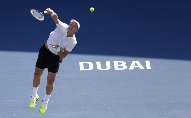 Tomáš Berdych zvládl v Dubaji duel s Kamkem. Tomáš Berdych zvládl v Dubaji duel s Kamkem.