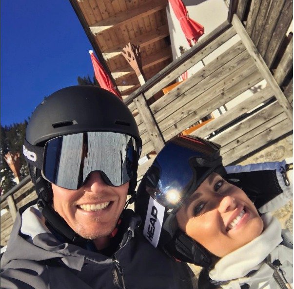 Tomáš Berdych vzal manželku Ester na lyžovačku do rakouského Kitzbühelu.