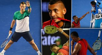 Berdych zkrotil šílence. Kyrgios se hádal se sudím i házel raketou