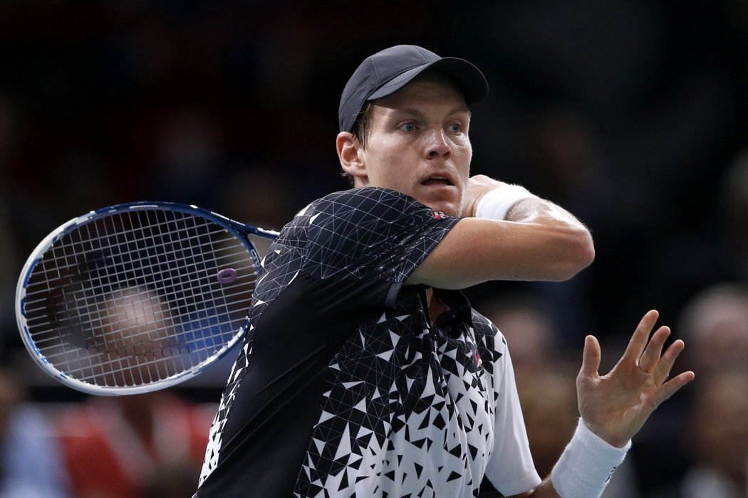 Tomáš Berdych v utkání na turnaji Masters v Paříži