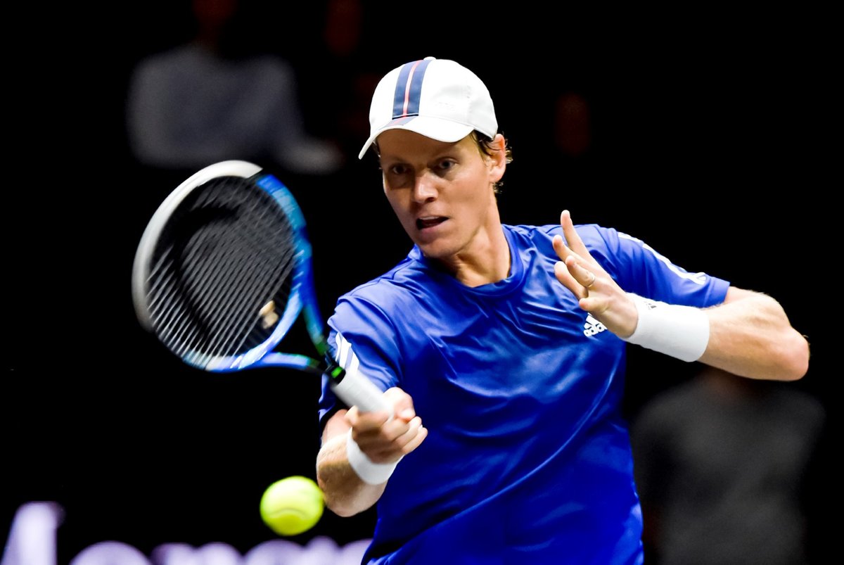 Český tenista Tomáš Berdych se trápí s bolavými zády a nebude hrát na turnajích v Americe