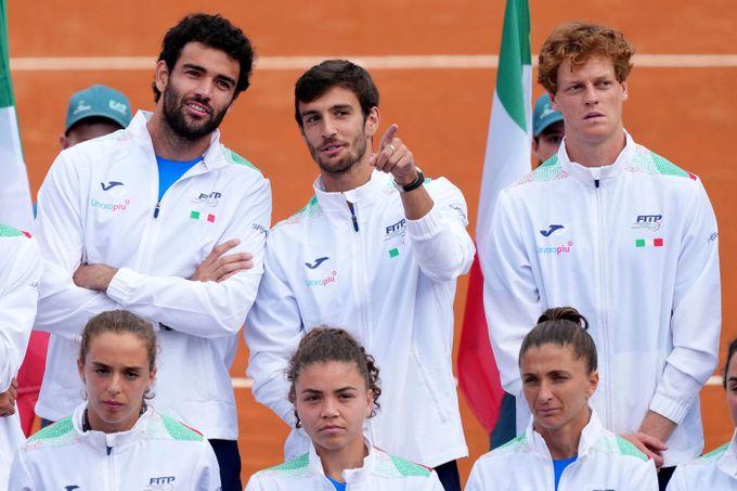 Kauza údajné nevěry otřásá italským tenisem! Slavný kouč překvapivě zahrnul i Čechy Kauza údajné nevěry otřásá italským tenisem! Slavný kouč překvapivě zahrnul i Čechy