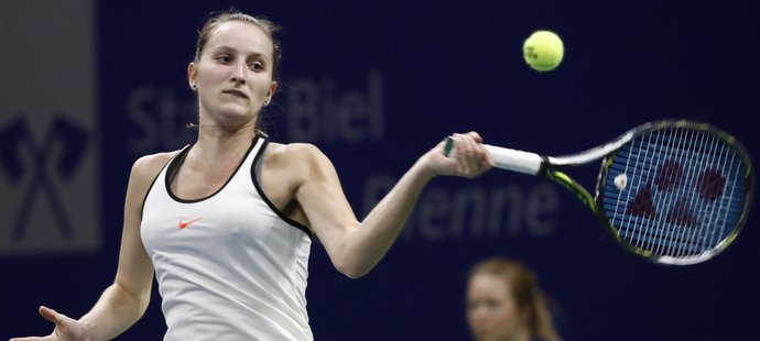 Markéta Vondroušová vyřadila na turnaji v Bielu Kristýnu Plíškovou