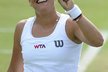 Barbora Záhlavová-Strýcová se raduje z postupu do finále turnaje v Birminghamu