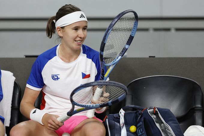 BJK Cup ONLINE: Česko - Kolumbie. Baráž rozehrává Bartůňková, získá první bod? BJK Cup ONLINE: Česko - Kolumbie. Baráž rozehrává Bartůňková, získá první bod?