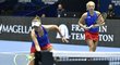 Sehrané duo Kateřina Siniaková a Barbora Krejčíková vítězstvím ve čtyřhře přispělo k triumfu nad Švýcarkami