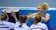 Kateřina Siniaková slaví s českým týmem postup do semifinále BJK Cupu