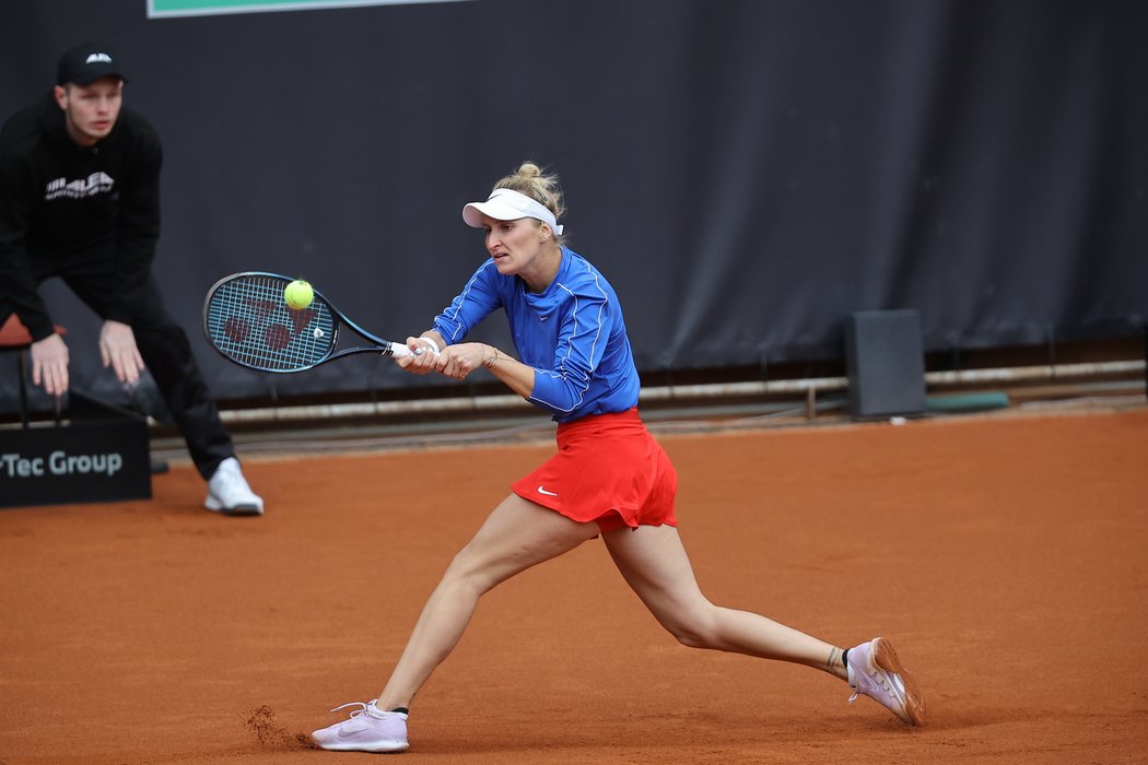 Markéta Vondroušová dovolila Emmě Raducanuové jen dva gamy