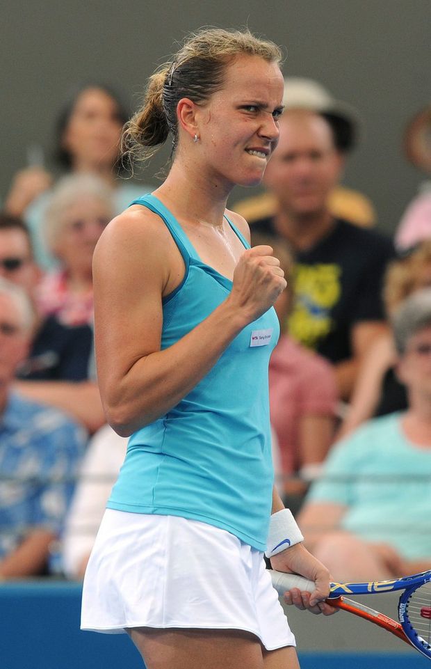 Barbora Záhlavová-Strýcová se raduje z vítězství nad Australankou Sally Peersovou ve druhém kole turnaje v Brisbane Barbora Záhlavová-Strýcová se raduje z vítězství nad Australankou Sally Peersovou ve druhém kole turnaje v Brisbane
