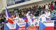 Čeští fanoušci v kazašské Astaně ženou Lukáše Rosola v utkání s domácím Golubjovem