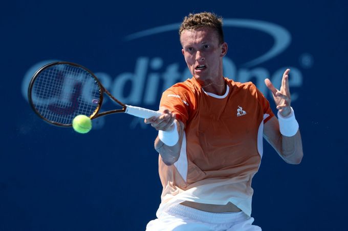 Lehečka další titul ATP nezískal. V Bruselu  podlehl Augeru-Aliassimeovi ve třech setech Lehečka další titul ATP nezískal. V Bruselu  podlehl Augeru-Aliassimeovi ve třech setech