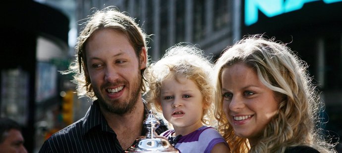Kim Clijstersová s manželem Lunchem a dcerou po vítězství na US OPen v roce 2009