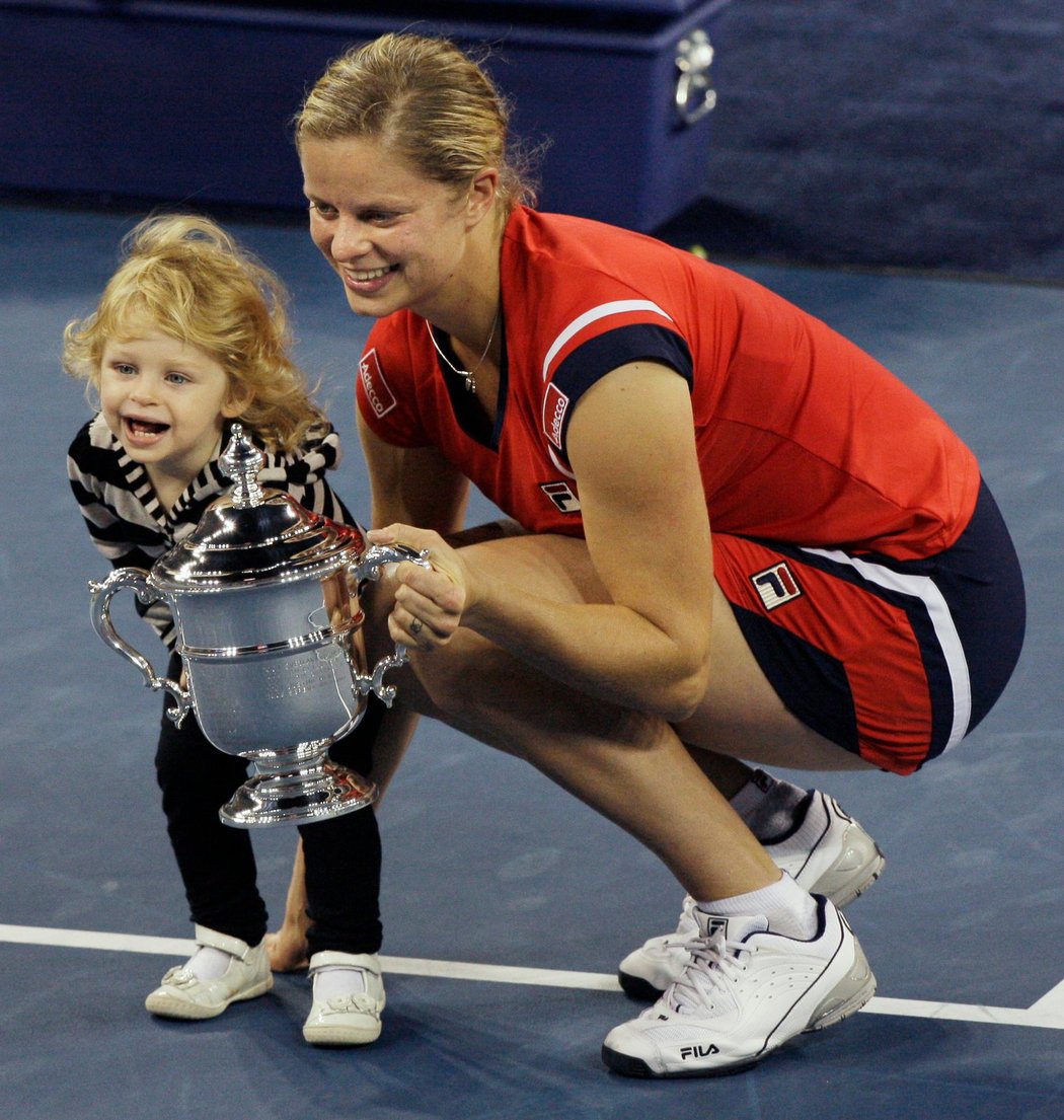 Kim Clijstersová s dcerou po svém vítězství na US Open