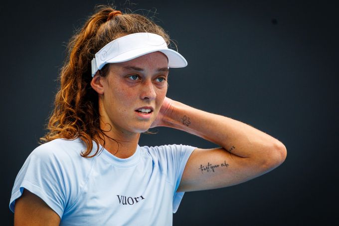 Wimbledon ONLINE: Šest Čechů na úvod v akci. Už hraje Svrčina i debutantka Viďmanová Wimbledon ONLINE: Šest Čechů na úvod v akci. Už hraje Svrčina i debutantka Viďmanová