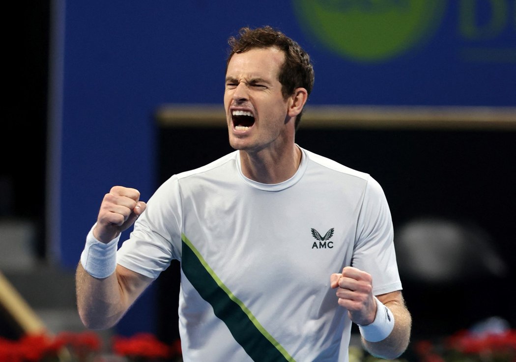 Andy Murray postoupil v Dauhá do finále