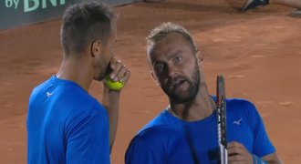 ŠOK v Davis Cupu. Rosol s Jebavým ztratili výborně rozehranou čtyřhru