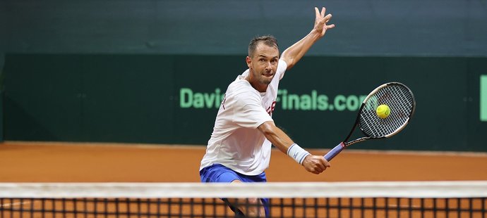 Český tenista Lukáš Rosol na tréninku před Davis Cupem proti Slovensku