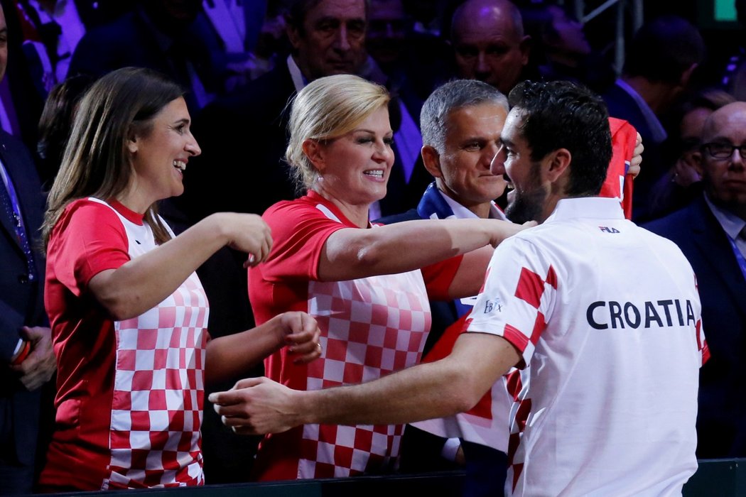 Poděkování od prezidentky. Kolinda Grabarová-Kitarovičová s Marinem Čiličem po jeho rozhodujícím vítězství.