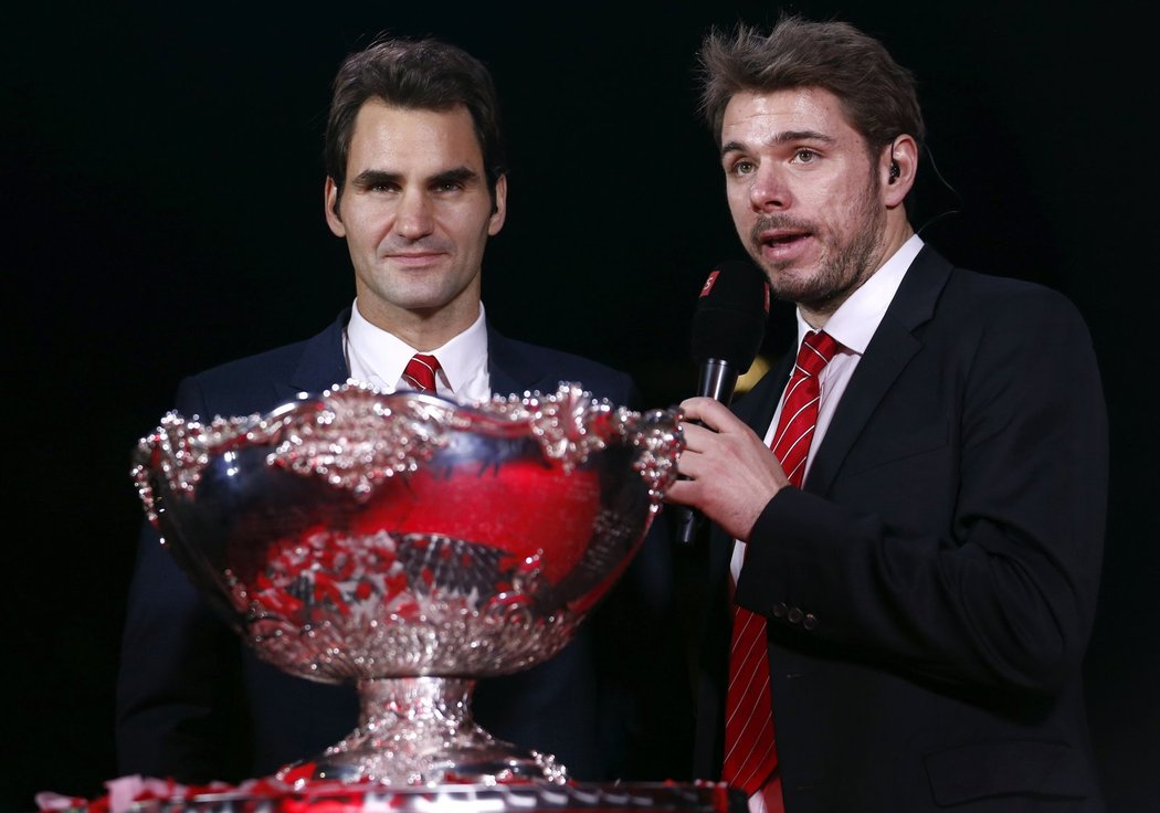 Federer a Wawrinka promlouvají k fanouškům