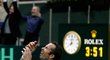 Radek Štěpánek prožívá nejkrásnější chvíle ve svém sportovním životě: právě porazil Španěla Almagra a dotáhl české tenisty k zisku Davisova poháru