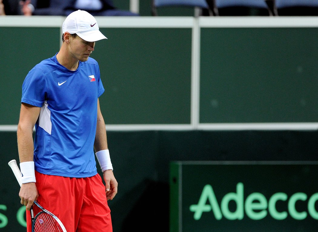 Španělská jednička David Ferrer vlétl na Tomáše Berdycha jako uragán, a ten z toho nebyl ve své kůži