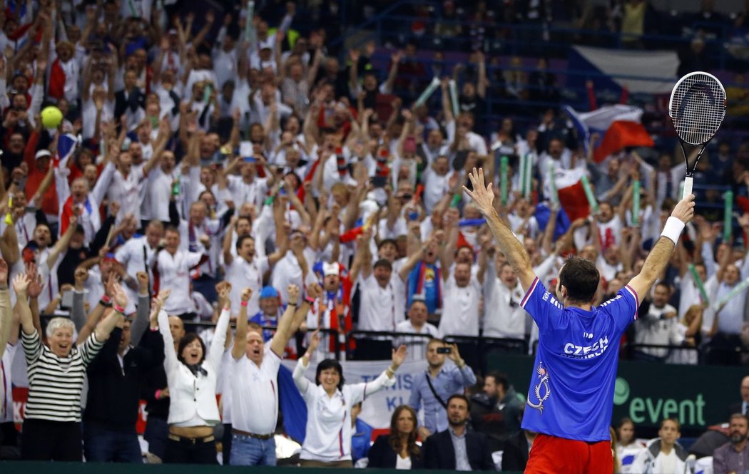 Radek Štěpánek si vychutnává triumf v Davis Cupu s českými fanoušky