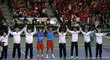 Český daviscupový tým slaví postup do semifinále po výhře nad Japonskem