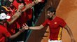Rafael Nadal se raduje po vítězném zápase prvního duelu semifinále Davis Cupu