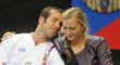 Zamilovaná slůvka a pohledy Radka Štěpánka a Petry Kvitové při semifinále Davis Cupu s Argentinou