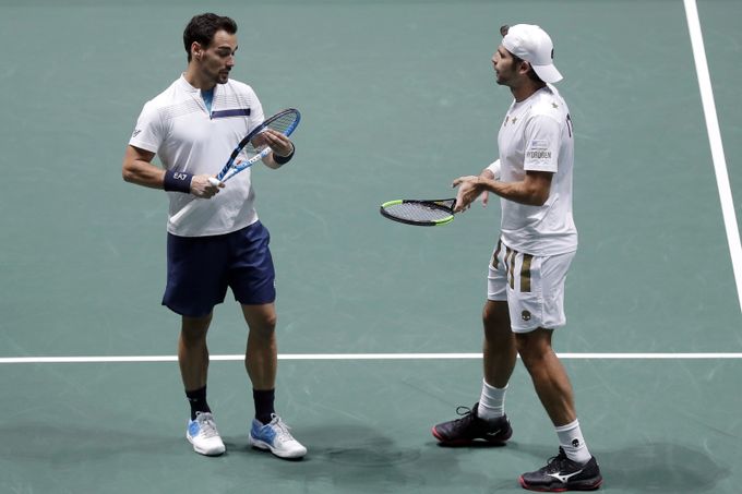 Davis Cup pod palbou. Marný boj do čtyř do rána i brutální maratony Davis Cup pod palbou. Marný boj do čtyř do rána i brutální maratony