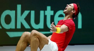 Španělsko má Davis Cup. Triumf potvrdil Nadal, parťák zářil i truchlil