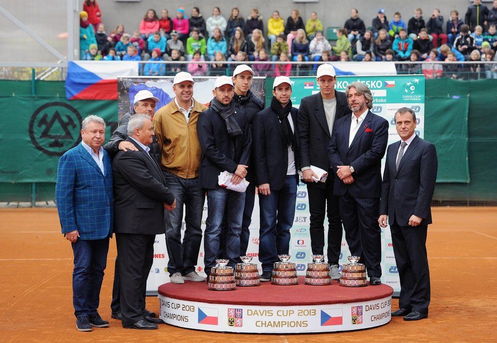 Davis Cup 2013 Champions. Čeští mistři po návratu z Bělehradu