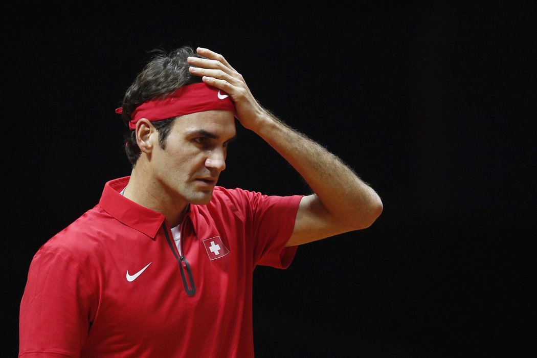 Roger Federer chyboval, proti Monfilsovi se mu ve finále Davis Cupu příliš nedařilo