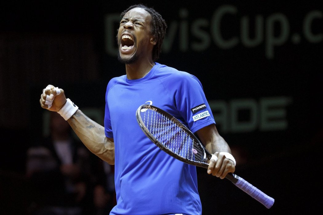 Monfils v utkání finále Davis Cupu proti Rogeru Federerovi, kde předvedl fantastický výkon