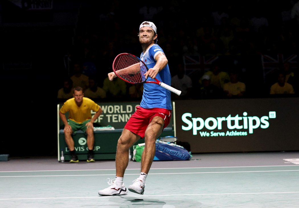 Tomáš Macháč získal ve čtvrtfinále Davis Cupu proti Austrálii první bod