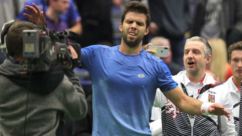 Jiří Veselý v utkání Davis Cupu bojoval s bolestí