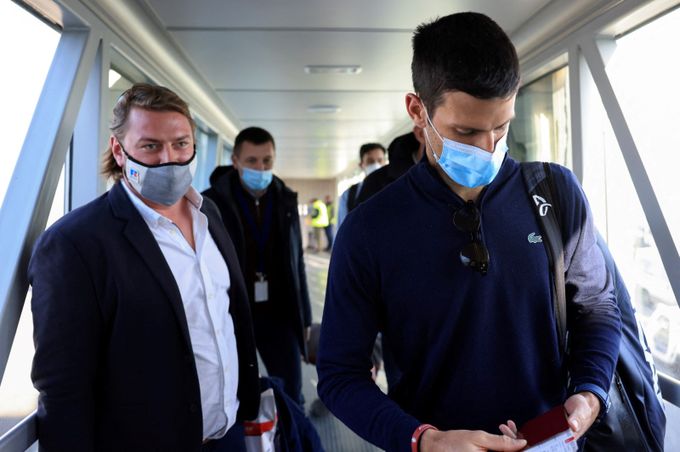 Djokovič s testem nepodváděl, potvrdilo srbské státní zastupitelství Djokovič s testem nepodváděl, potvrdilo srbské státní zastupitelství
