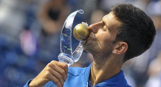 Djokovič má třicátý titul z Masters, v Torontu přehrál Nišikoriho