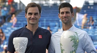 Král Djokovič má jako první všechny trofeje z Masters. Smekl i Federer