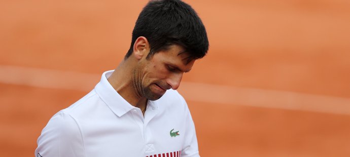 Novak Djokovič oddaluje návrat na kurty